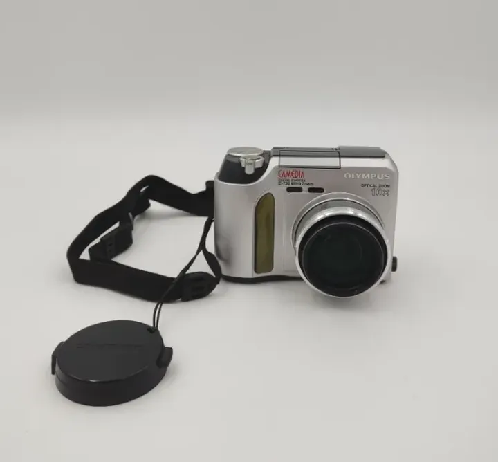 Olympus Vintage Digital Camera C-730 Ultra Zoom - 5,9-59mm, 1:2,8-3.5 - Bild 1