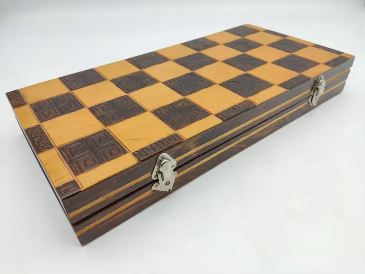 Klappbares Schachspiel aus Holz - Bild 5