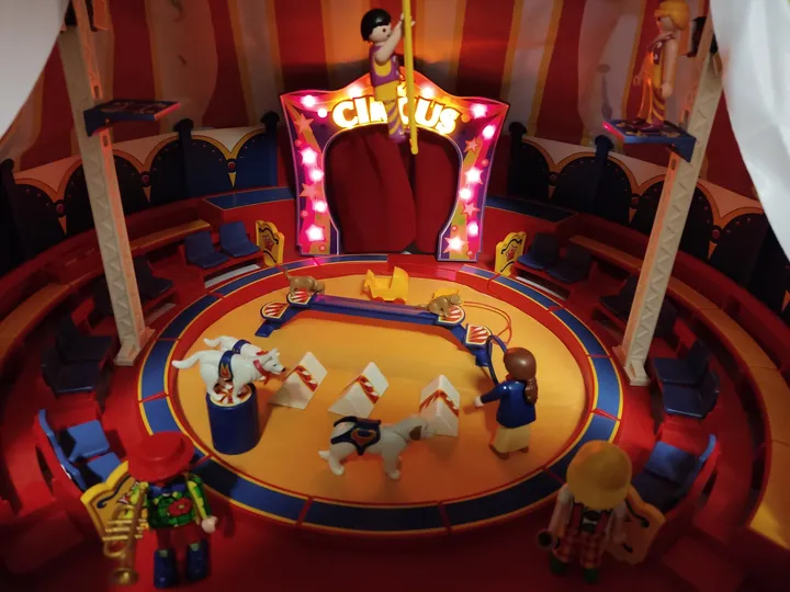 Playmobil Zirkus, Zirkuskapelle mit 4 fach Soundmodul, Hundezirkus, Artisten und Zauberkünstler - Bild 2