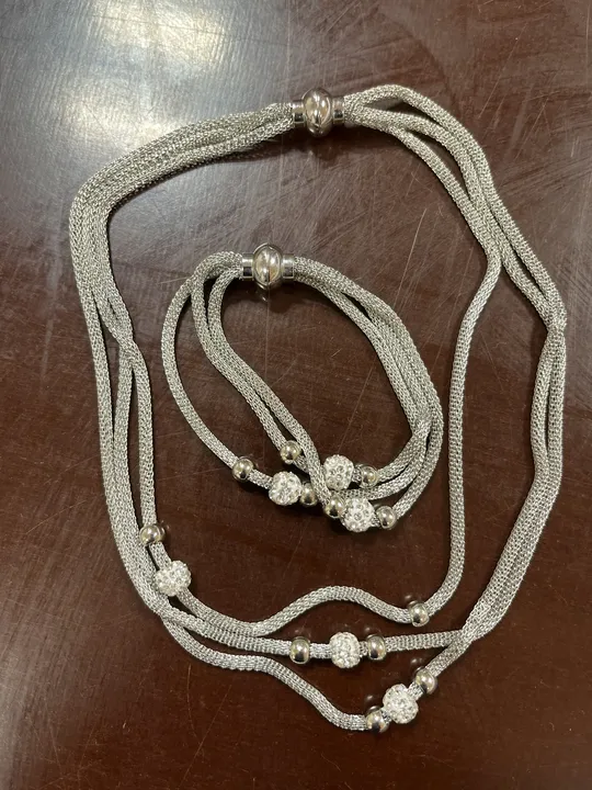Halskette und Armband mit Magnetverschluss - Bild 1