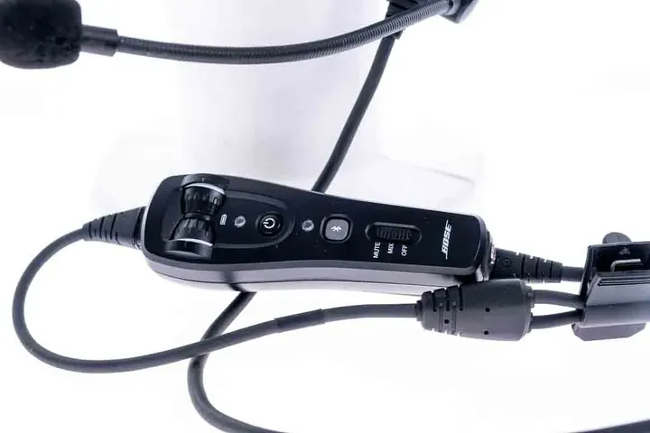 Piloten Headset Bose A20 Aviation Kabelbaugruppe mit Bluetooth Doppelstecker und Mikrofon - Bild 4