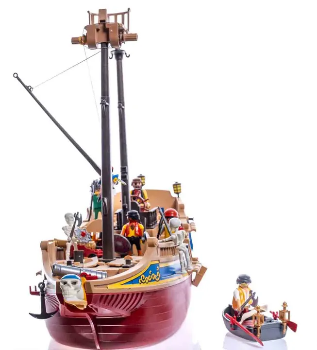 Playmobil Piraten-Schiff mit Beiboot, 7 Figuren und Kleinteilen - Bild 6