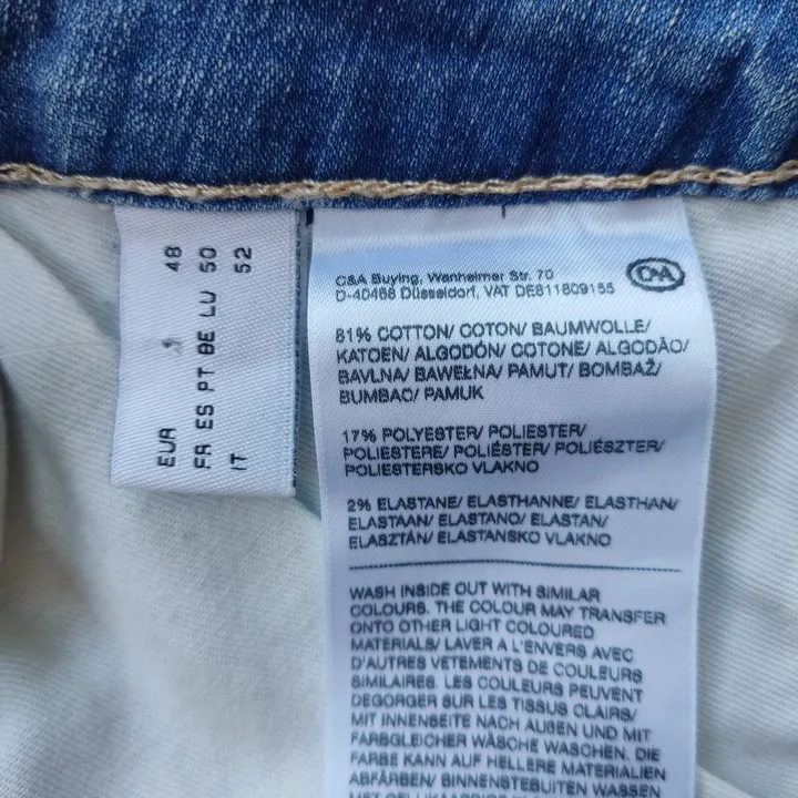 C&A Damen Bermuda Jeans Shorts hellblau - Gr. 48 - Bild 3