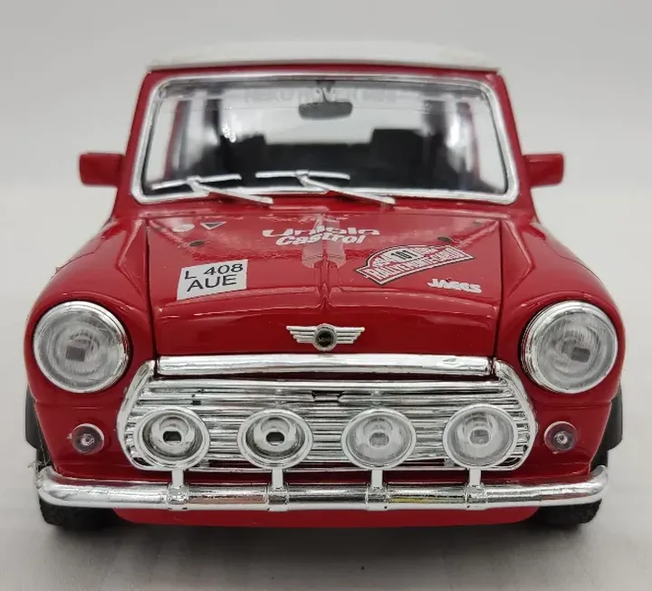 Burago - Mini Cooper - Modellauto 1:16 - Bild 1