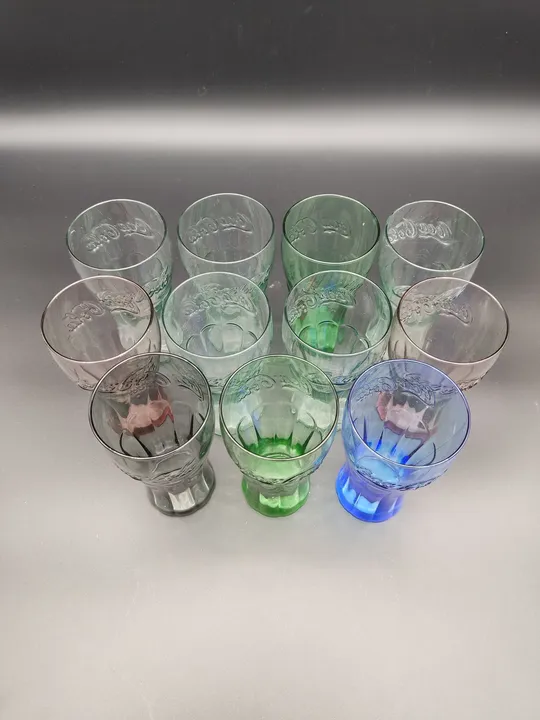 11 Stück Coca-Cola Gläser - transparent/grün/blau/rot - Bild 4