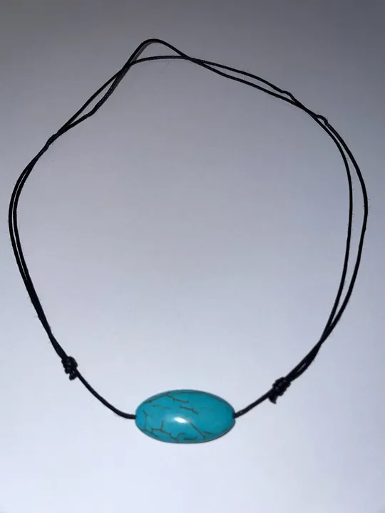 Halskette mit Stein Anhänger - Bild 1