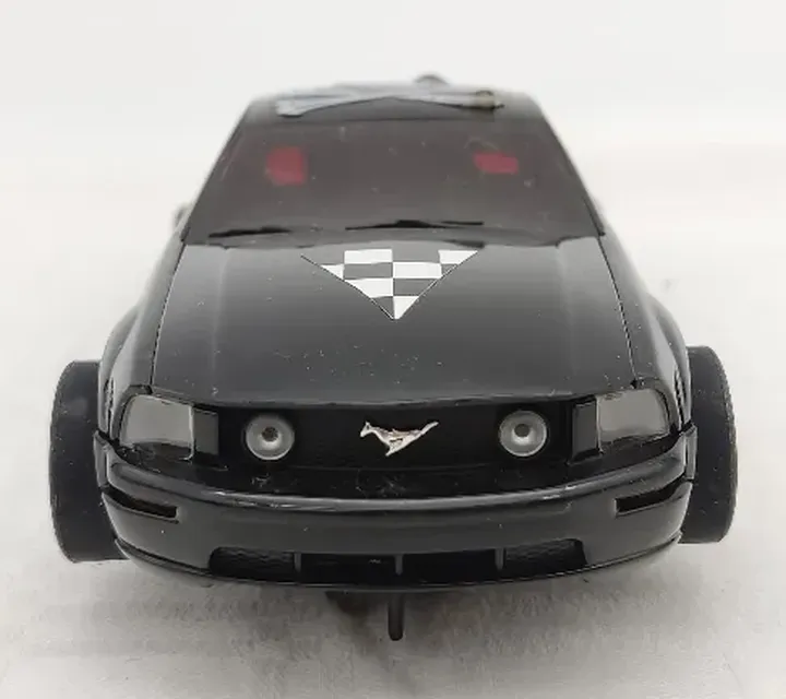 Carrera Evolution - Modellauto - Ford Mustang GT 2005 - Bild 2