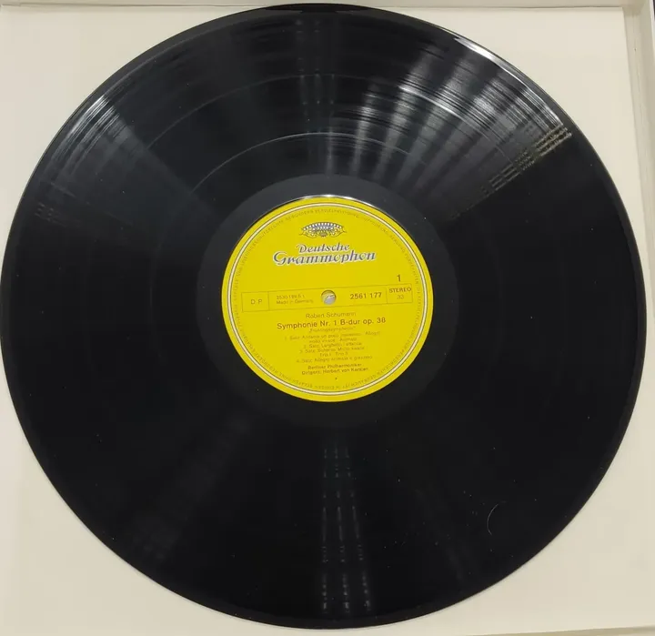 Vinyl 3 Stück Schallplatten  Herbert von Karajan dirigiert Robert Schuhmann 4 Symphonien - Bild 6