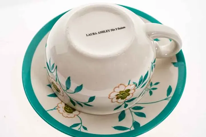 4 Tassen Teetassen & Unterteller Laura Ashley Blumenmotiv - Bild 3