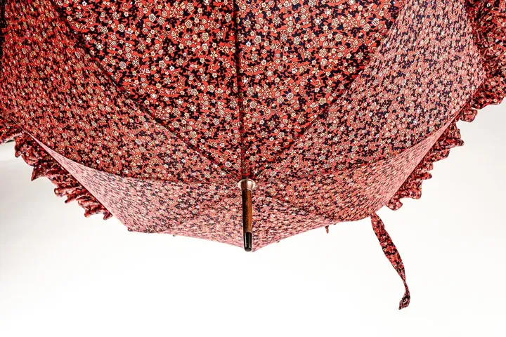 Regenschirm Damen geblumt mit Rüschen und Holzgriff - Old School - Bild 4