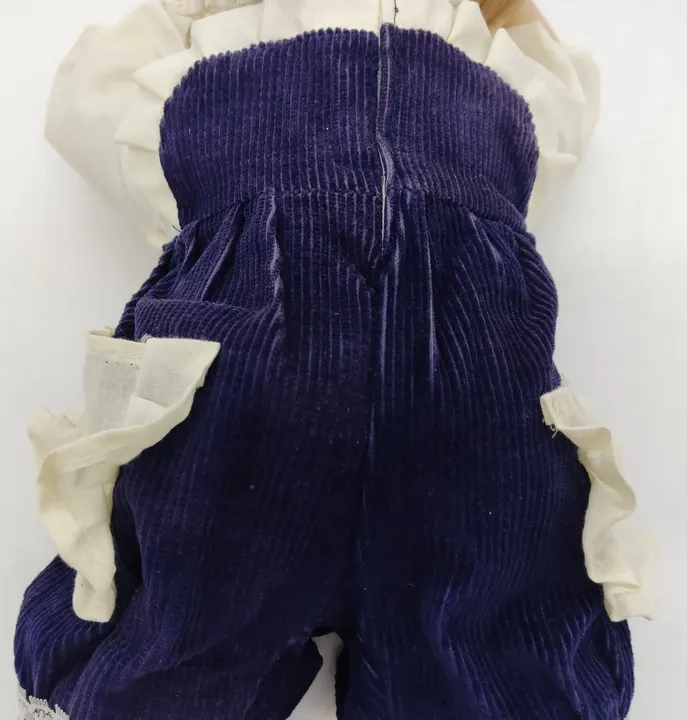 Puppe Porzellan H 501 Hochwertig Länge ca 44cm - Bild 4