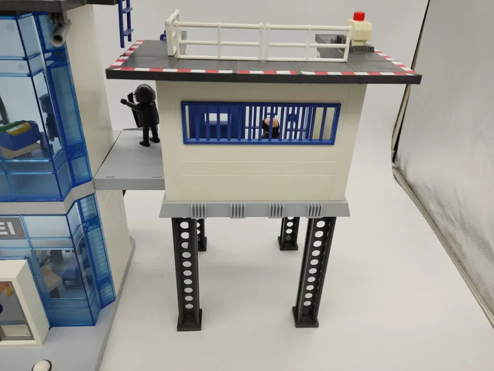 Playmobil Polizeistation & Hubschrauber Set mit Gefängnisalarm - Bild 9