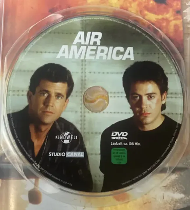 Mel Gibson und Robert Downey Jr. - Air America - DVD - Bild 3