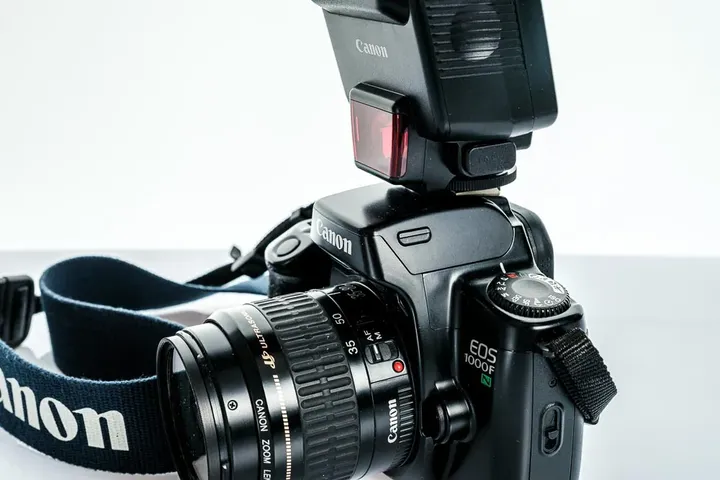 Canon 1000FN + Canon EF 35-80 + Canon Speedlite 430 EZ - Bild 2