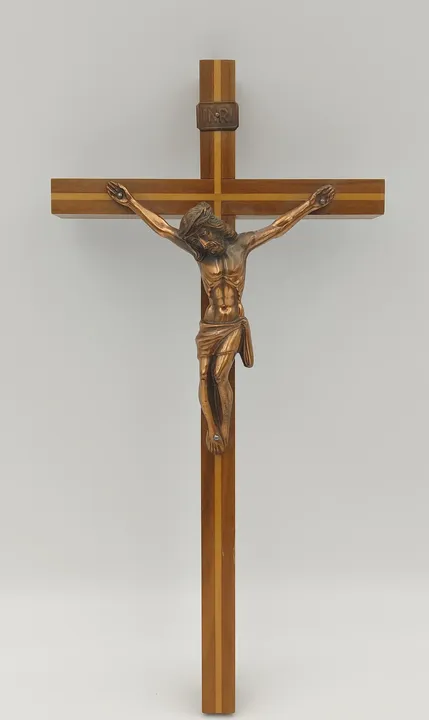 Jesus am Kreuz aus Holz und Zinn - Bild 4