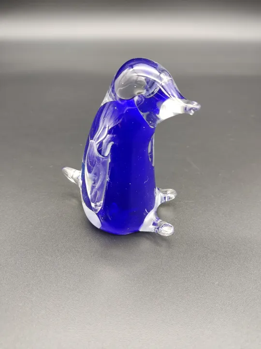 Pinguin aus blauem Glas - Bild 5