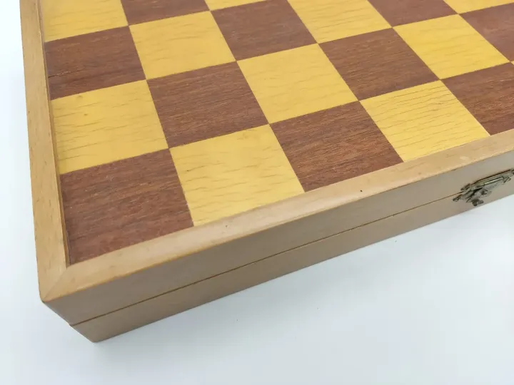 Klappbares Schachspiel aus Holz - Bild 4