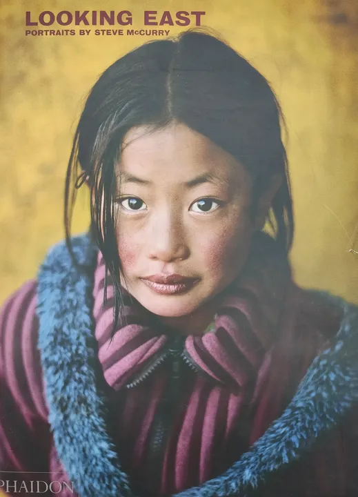 Looking East - Steve McCurry - Bild 1