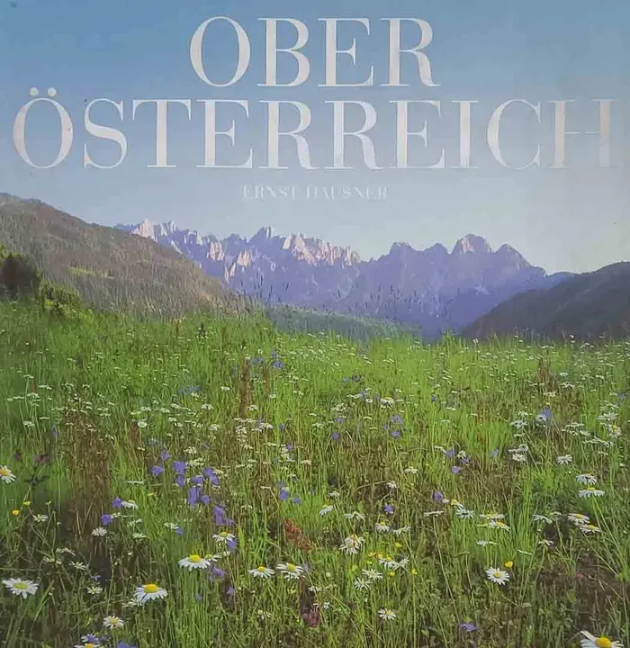 Oberösterreich – Ein faszinierender Blick auf die Region von Ernst Hausner, 205 Seiten, Sehr gut erhalten - Bild 1