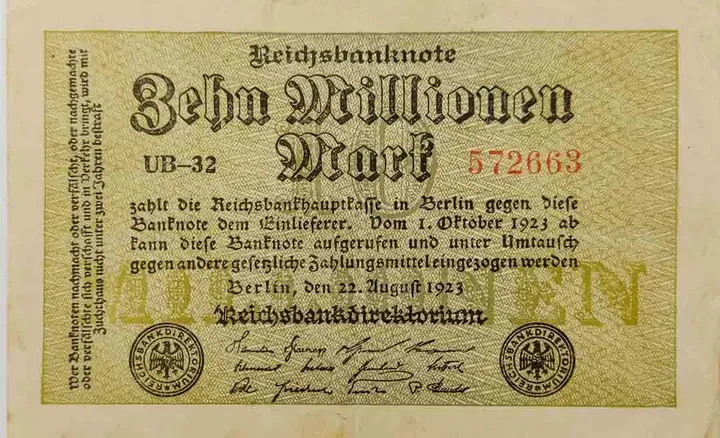 Alter Geldschein 10 Millionen Mark Reichsbanknote Reichsbankdirektorium Berlin 1923 zirkuliert 3  - Bild 2