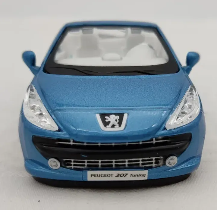 Burago - Peugeot 207 cc - Modellauto 1:32 - Bild 2