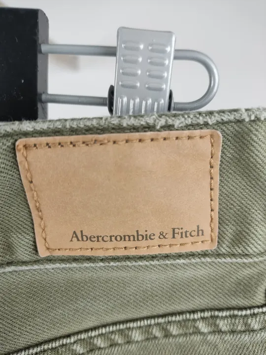 Abercrombie & Fitch Hot Pants Damen grün Gr. W27 - Bild 3