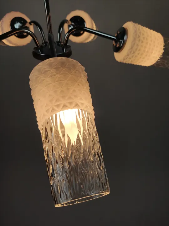 Mid-Century Deckenlampe 5-flammig / silberfarben mit weißen Glas/Milchglas Schirmen - Bild 3