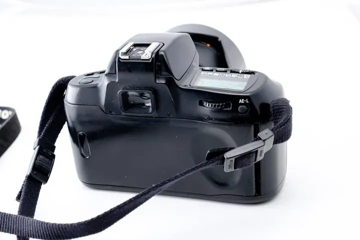 Nikon F70 Spiegeleflexkamera analog mit Tamron 28-200 mm - Bild 2
