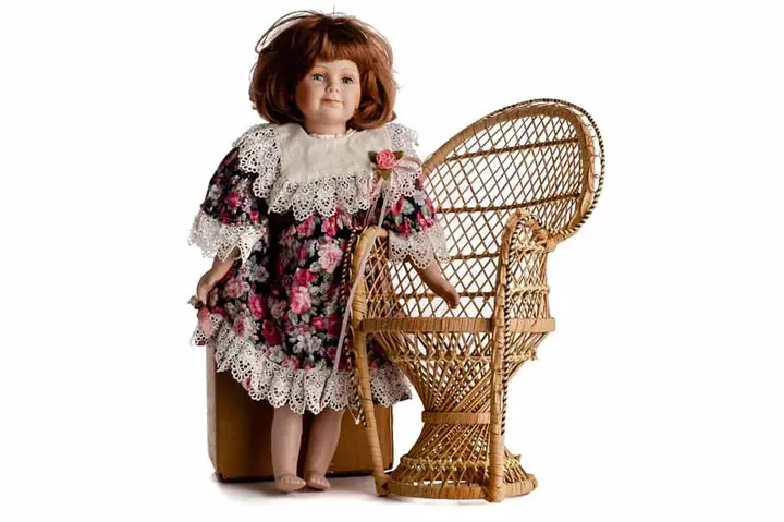 Puppe mit Sessel - Bild 3