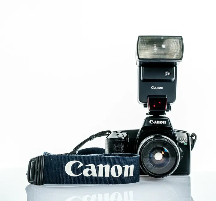 Canon 1000FN + Canon EF 35-80 + Canon Speedlite 430 EZ - Bild 1