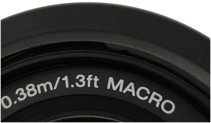 SONY DT 3,5-5,6/18-70 mm Zoom-Objektiv - Bild 2