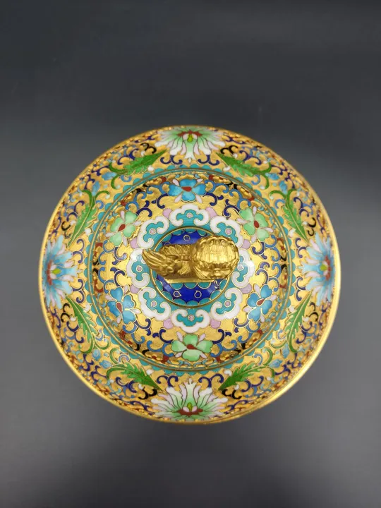 Chinesische Cloisonné Deckeldose aus Emaille - Bild 10