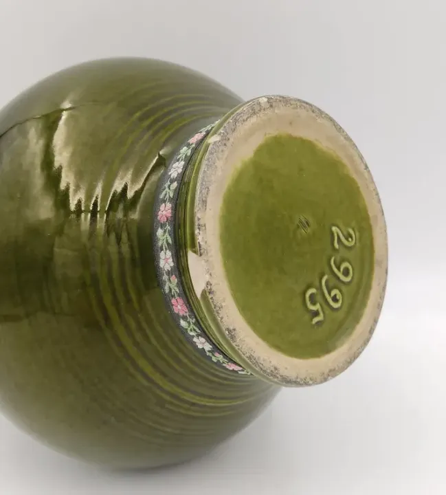 bauchige Vase/ Krug grün mit Stoffband  - Bild 4