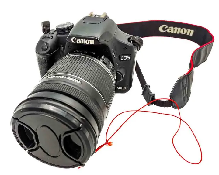 Spiegelreflexkamera Canon EOS 500D DS126231 und 18-200mm Objektiv - Bild 1