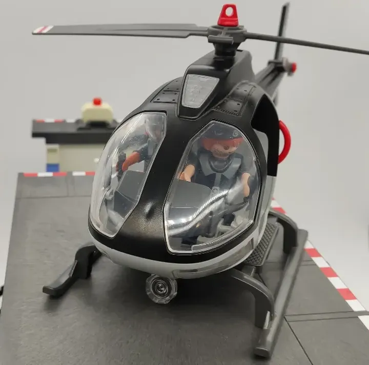 Playmobil Polizeistation & Hubschrauber Set mit Gefängnisalarm - Bild 8