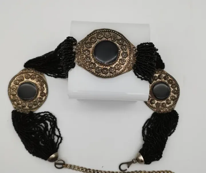 Eleganter Kettengürtel aus edlem Metall mit Schmuckelementen – Made in Italy für dein perfektes Partyoutfit! - Bild 2