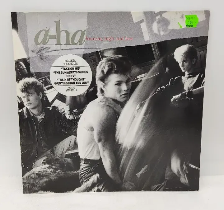Langspielplatte - a-ha - hunting high and low - Bild 1
