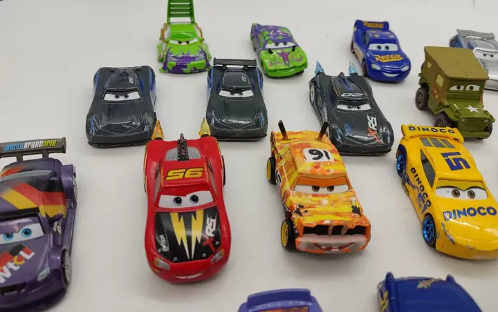  Mattel Disney/Pixar Cars Spielzeugautos 50 Stück - Bild 9