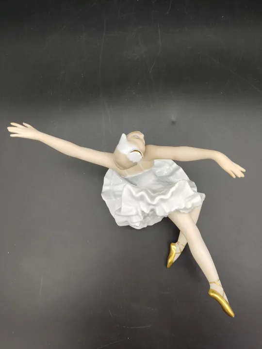 WALLENDORF Porzellanfigur - Ballerina aus Schwanensee - Bild 6