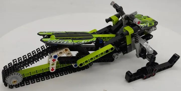 Lego Technic Nr 42021 Schneemobil  - Bild 3