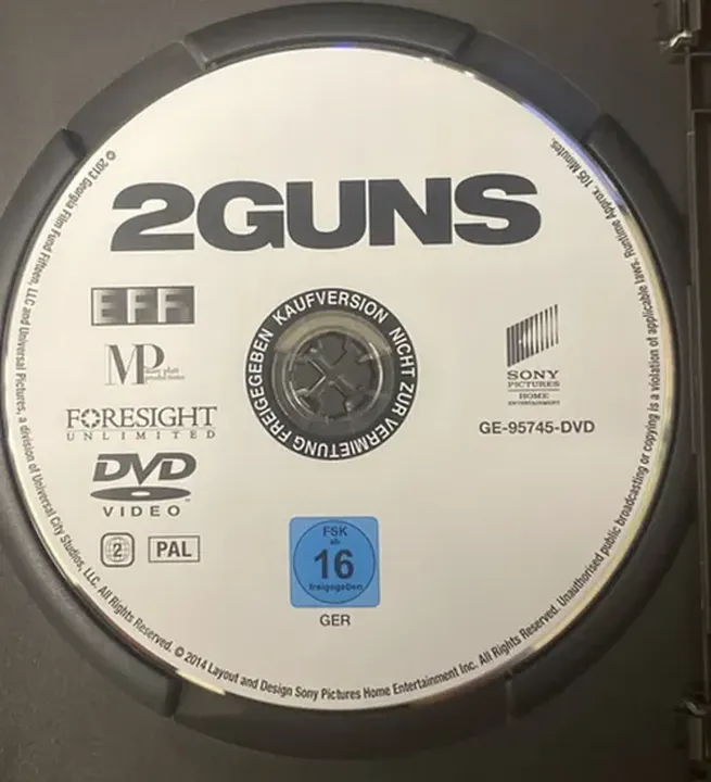 Denzel Washington und Mark Wahlberg - 2 Guns - DVD - Bild 3