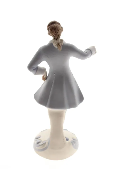Porzellanfigur Mann im Rokoko-Stil – Handbemalt, Made in Czechoslovakia – H. ca. 23,5 cm - Bild 3