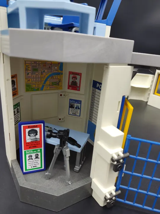 Playmobil Polizei-Kommandozentrale mit Gefängnis 6872 - Bild 7