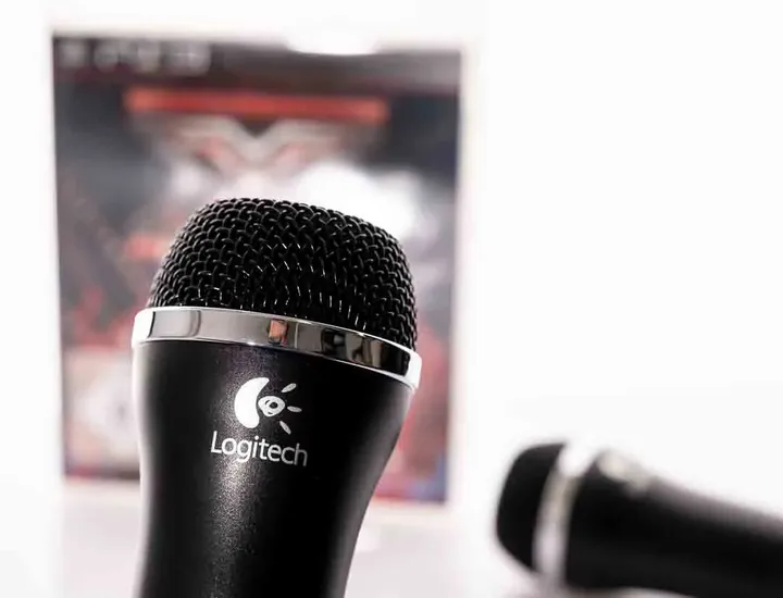 X-Factor für PS3 mit Mikrofon von Logitech, 2 Stück - Bild 3