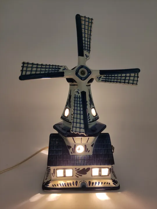 Holländische Deko-Windmühle mit Beleuchtung und Spieluhr - Bild 2