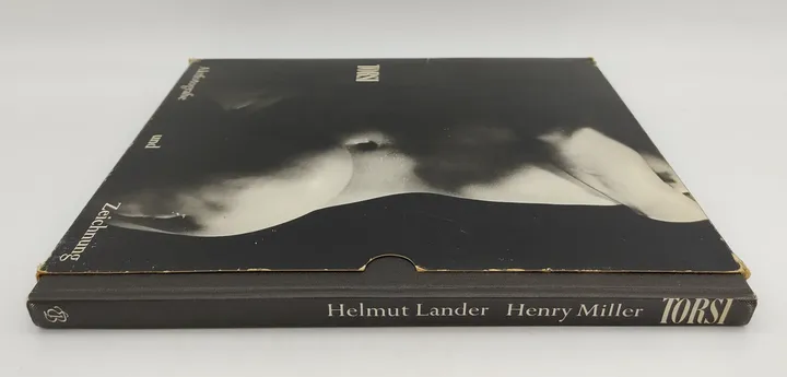 TORSI. Aktfotografie und Zeichnung - Helmut Lander, Henry Miller  - Bild 3