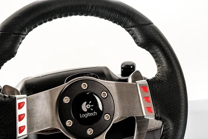 Logitech G27 Racing Wheel - Bild 3