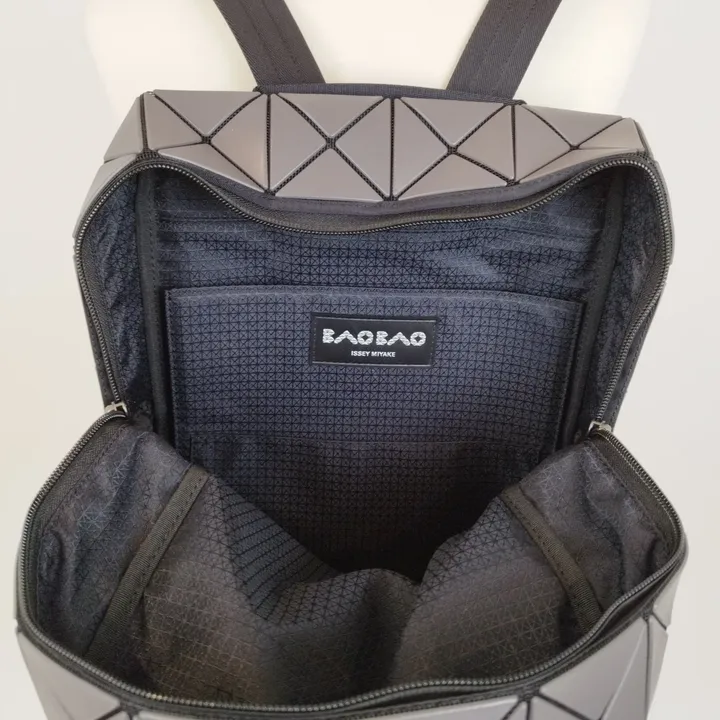 Issey Miyake BAOBAO Rucksack Grau - Bild 4