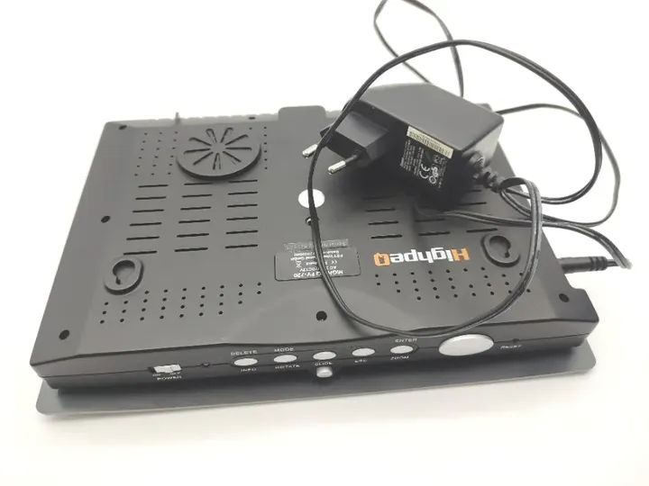 HighpeQ Digitaler Bilderrahmen 7