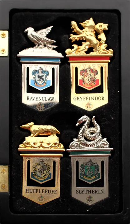 Harry Potter Hogwarts Wappen-Pin Set – 4 Häuser in edler Sammlerbox (lizenziert) - Bild 7